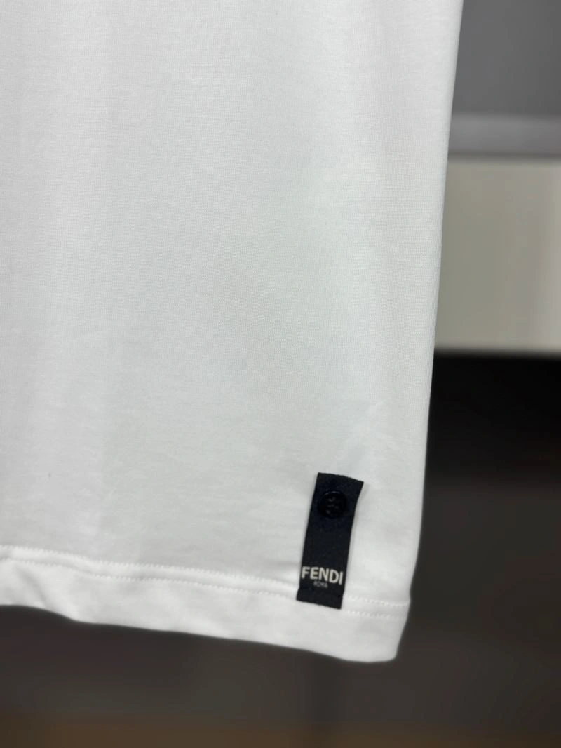 Fendi T-Shirts Resilient 122810