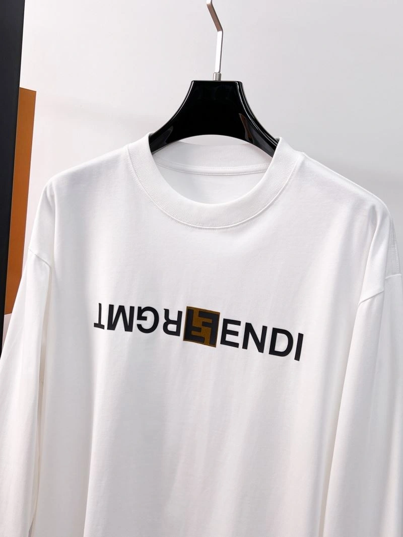 Effortless Fendi T-Shirts 122781