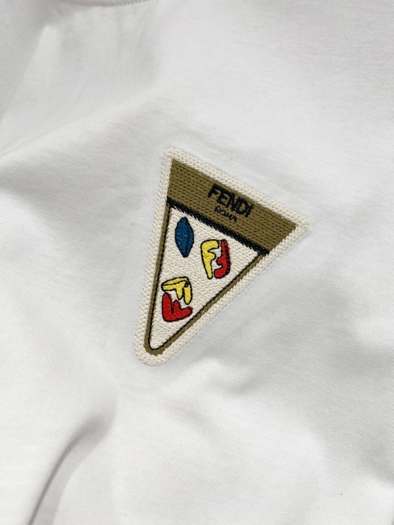 Snug Fendi T-Shirts 122767