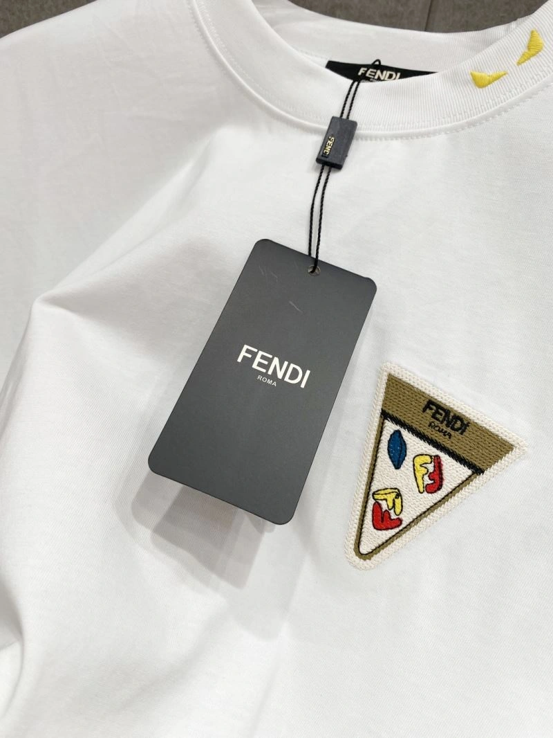 Snug Fendi T-Shirts 122767