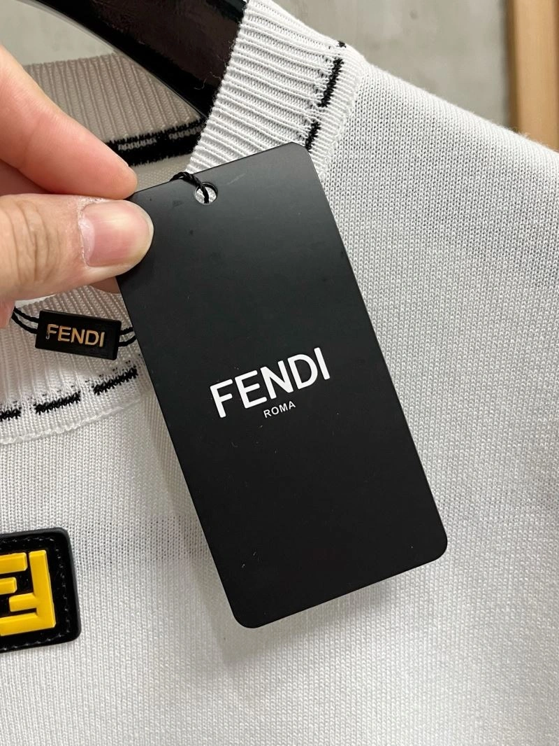 Fendi T-Shirts SmartChoice 122764