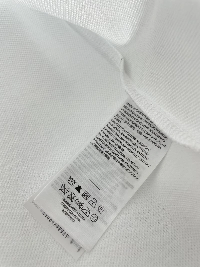 Sustainable Fendi T-Shirts 122726