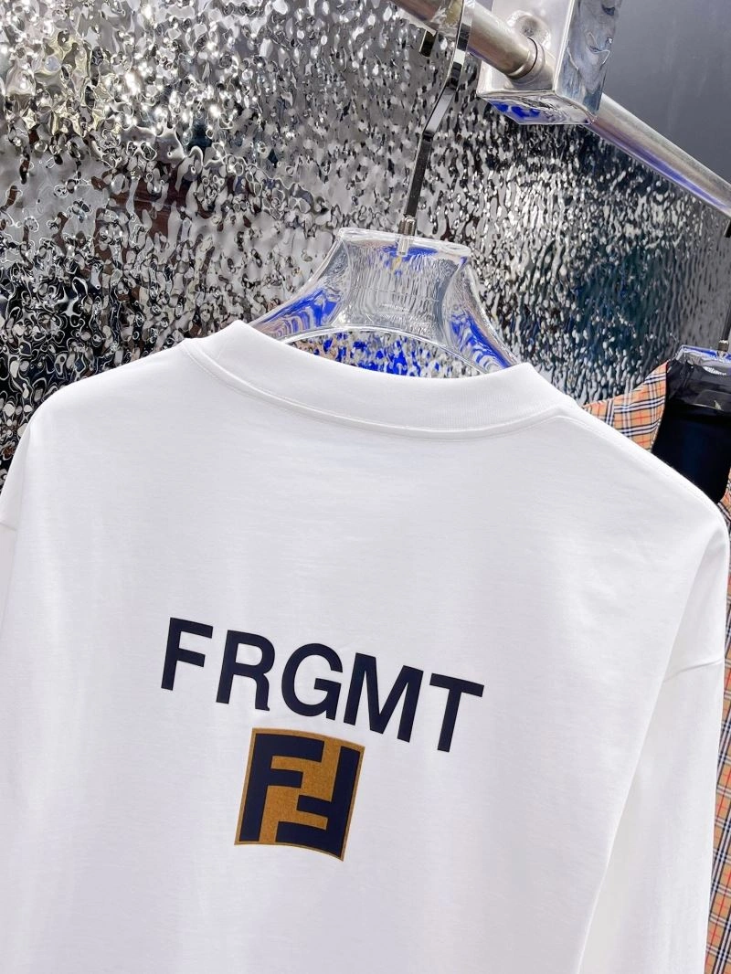 TechFriendly Fendi T-Shirts 122722