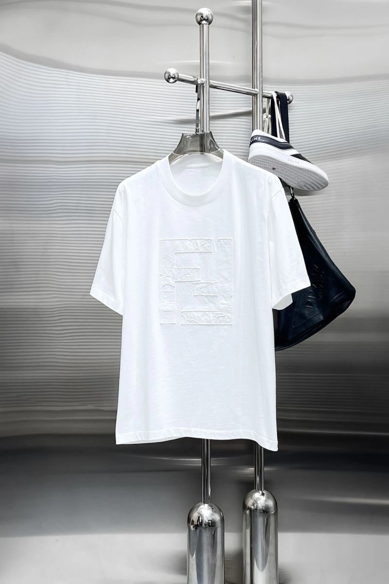 Fendi T-Shirts Snug 122552