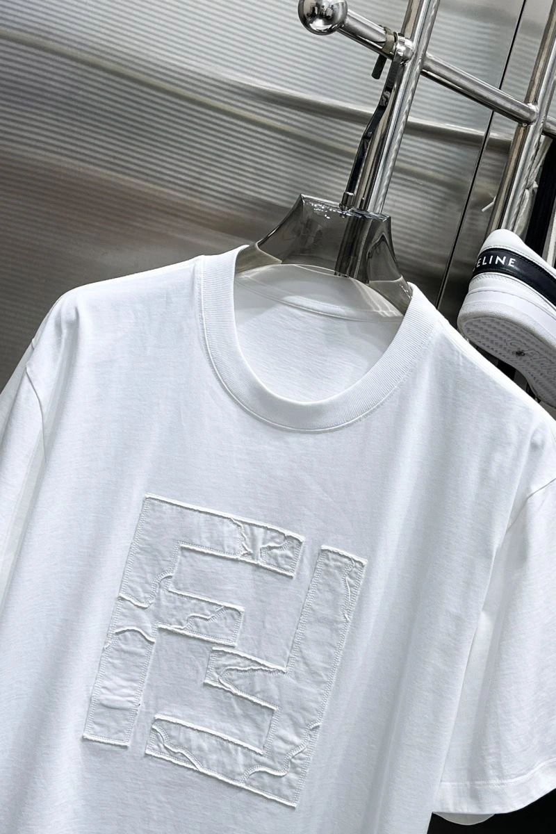 Fendi T-Shirts Snug 122552