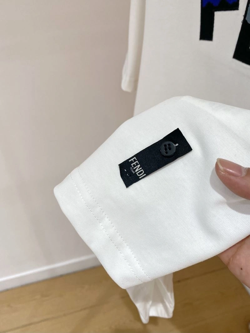 Fendi T-Shirts Practical 122524
