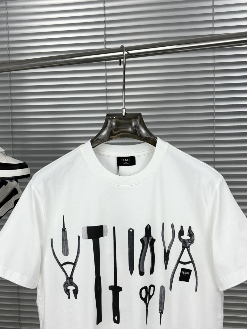 Fendi T-Shirts Soft 122534