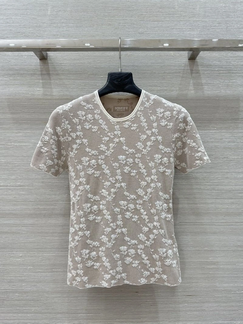 Fendi T-Shirts Sleek 120534