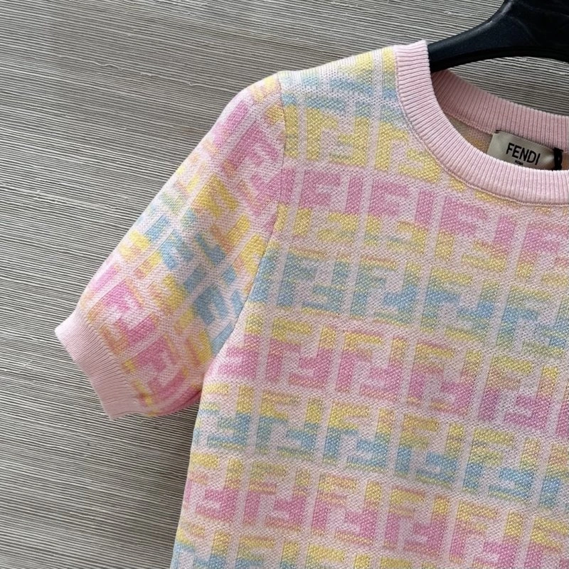 Fendi T-Shirts Comfortable 120546