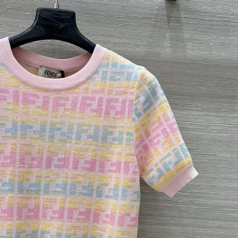 Fendi T-Shirts Comfortable 120546