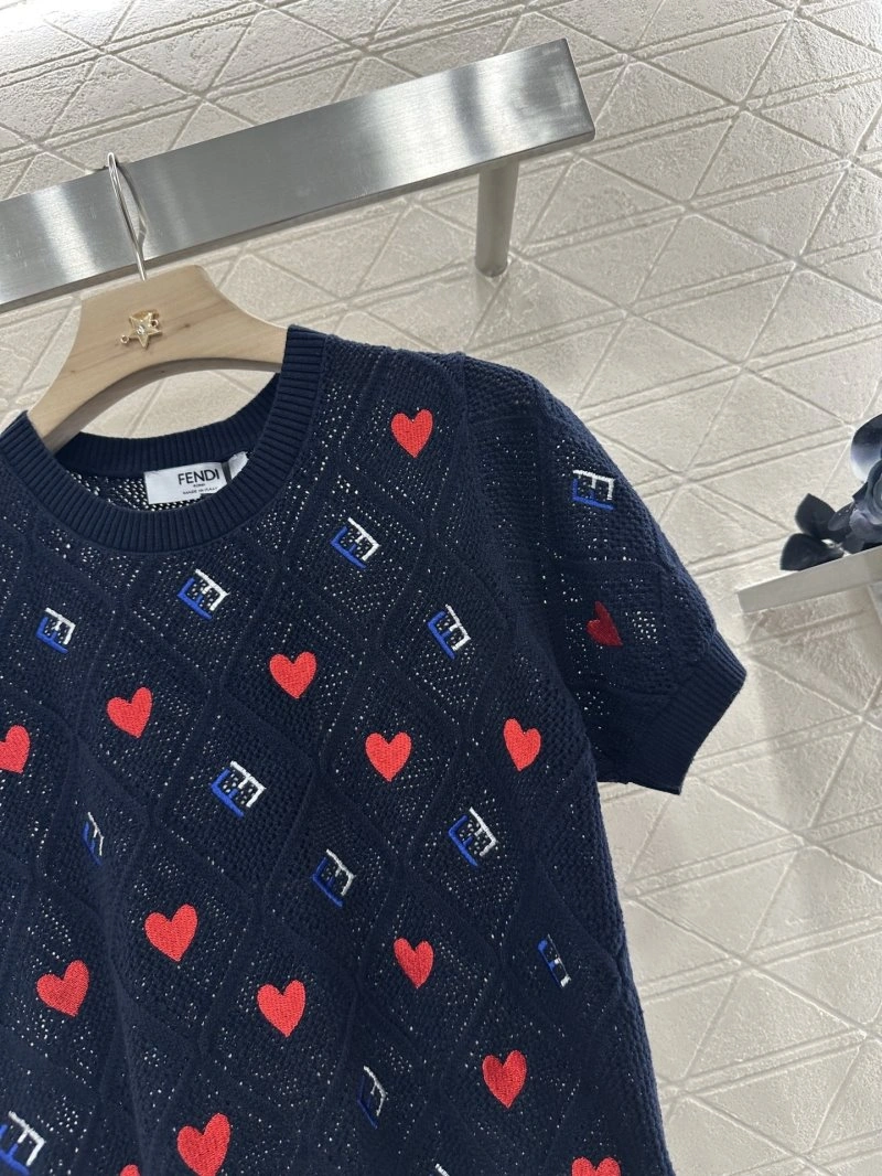 Fendi T-Shirts Effortless 120541