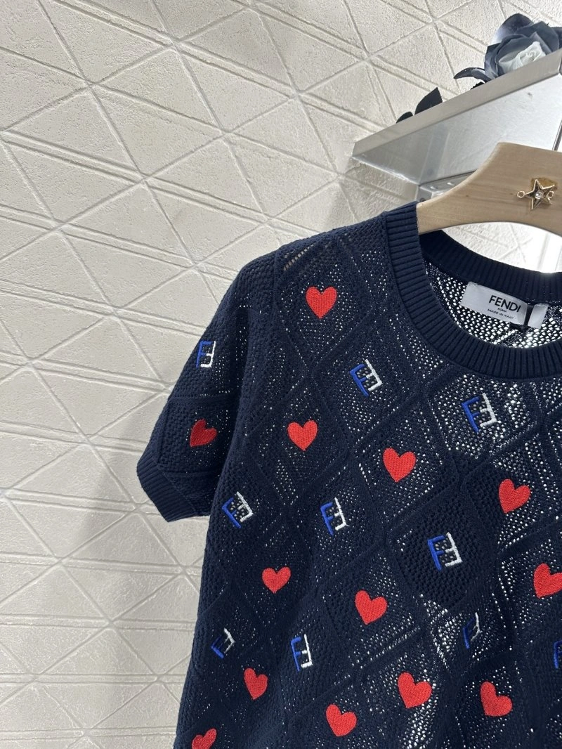 Fendi T-Shirts Effortless 120541