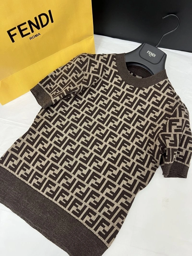Resilient Fendi T-Shirts 120748