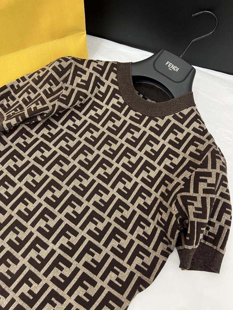 Resilient Fendi T-Shirts 120748