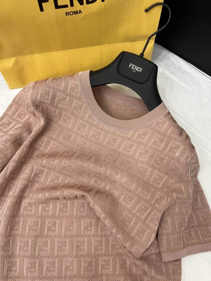 Lightweight Fendi T-Shirts 120746