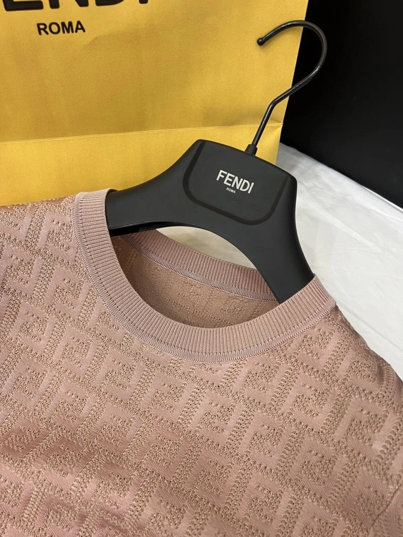 Lightweight Fendi T-Shirts 120746