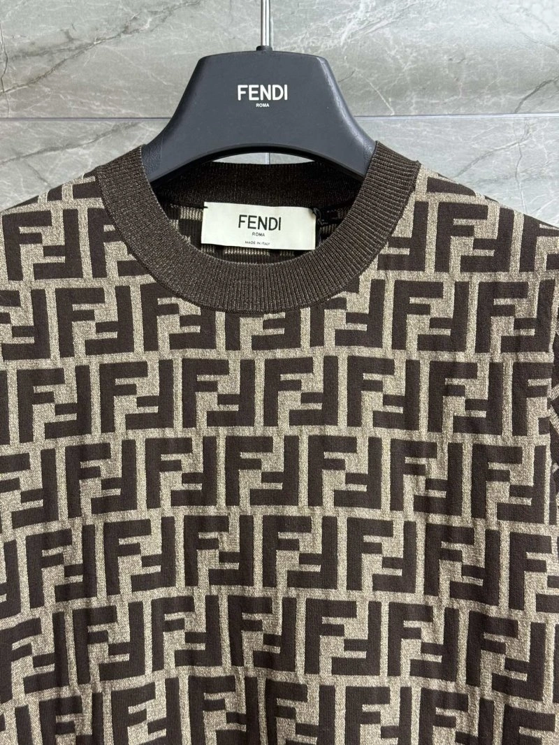 Tailored Fendi T-Shirts 120393