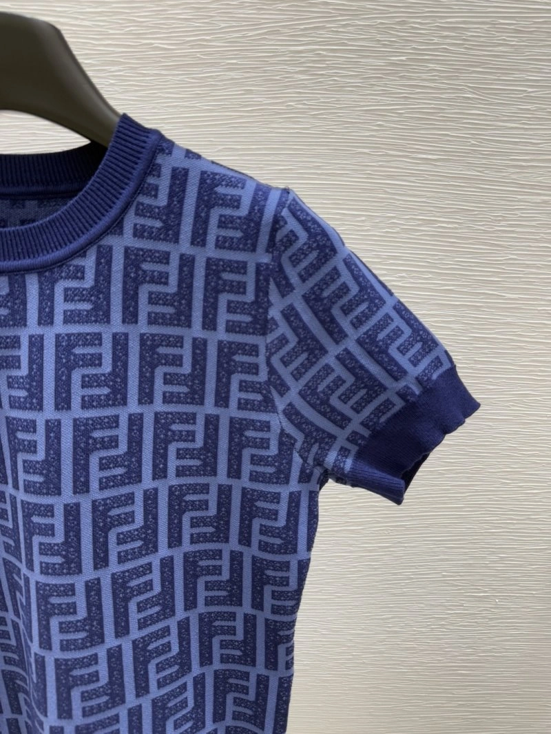 Fendi T-Shirts Comfortable 120386