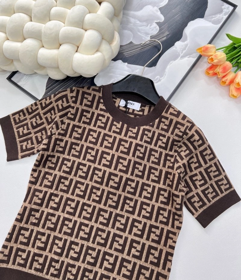 Sustainable Fendi T-Shirts 120384