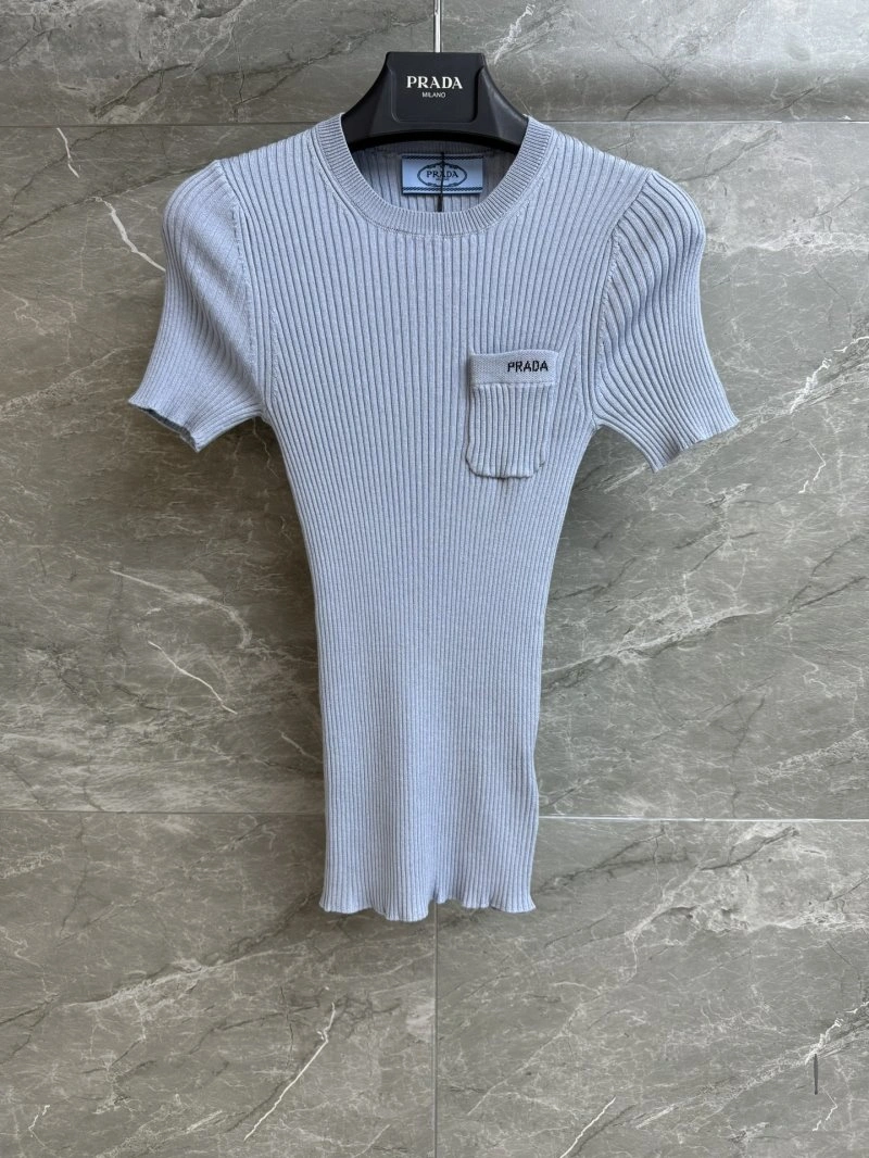 Stylish Fendi T-Shirts 120380