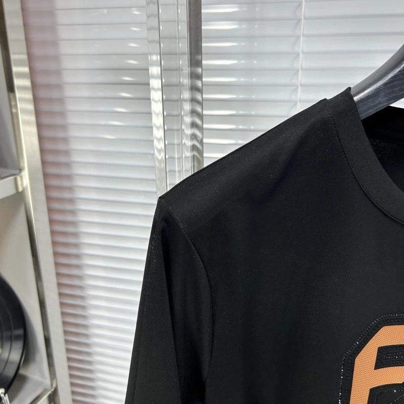 WaterResistant Fendi T-Shirts 122437