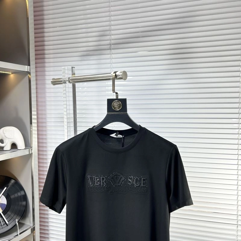 Fendi T-Shirts SmartChoice 122432