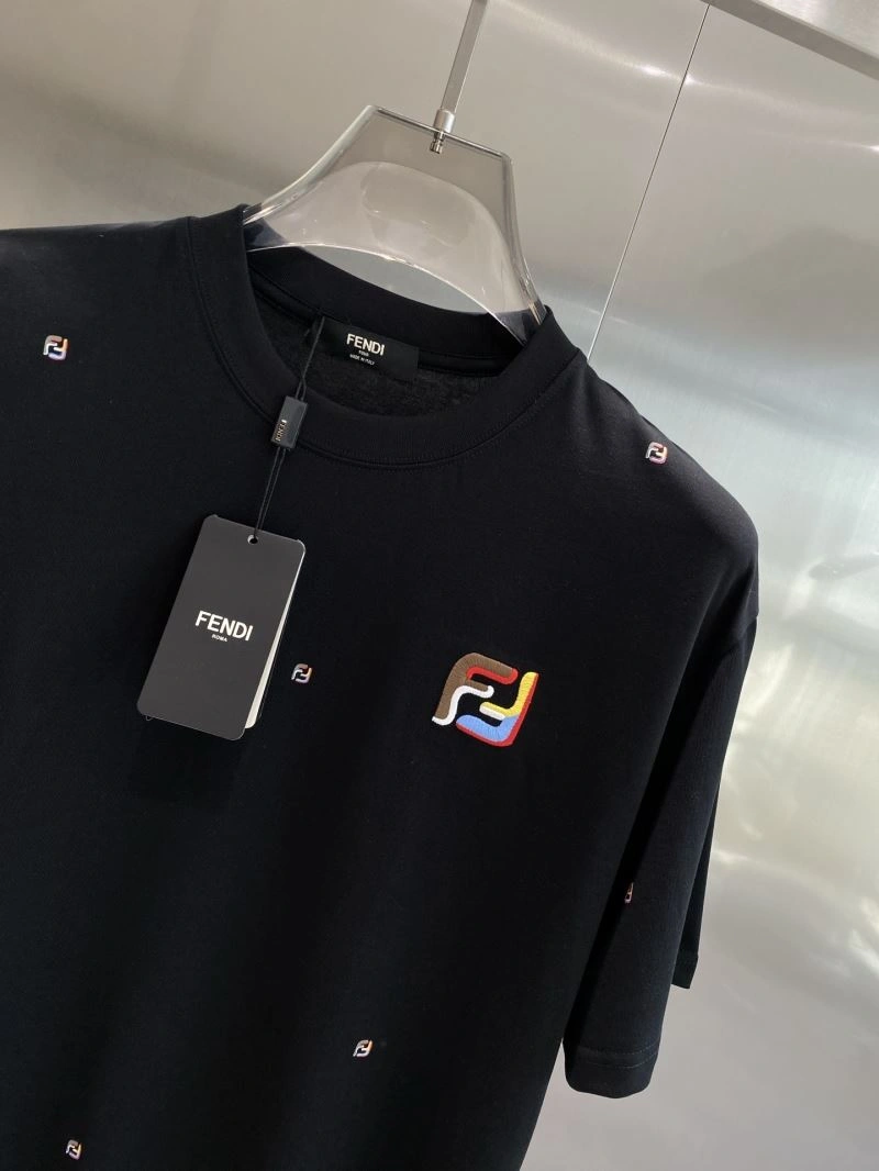 Lightweight Fendi T-Shirts 122425