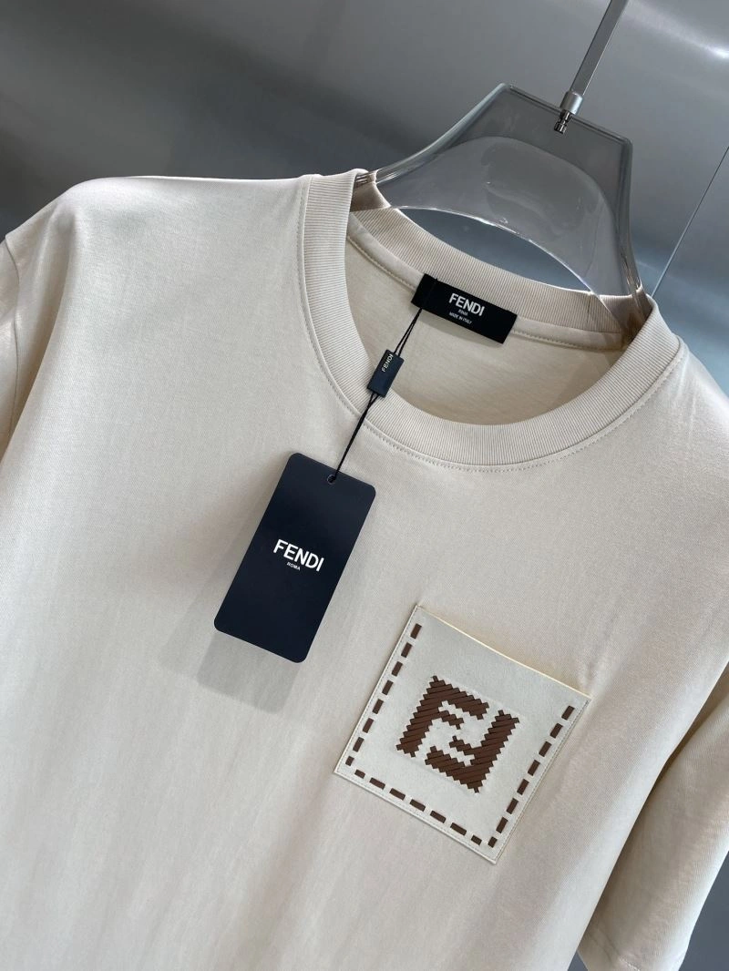 Lightweight Fendi T-Shirts 122424