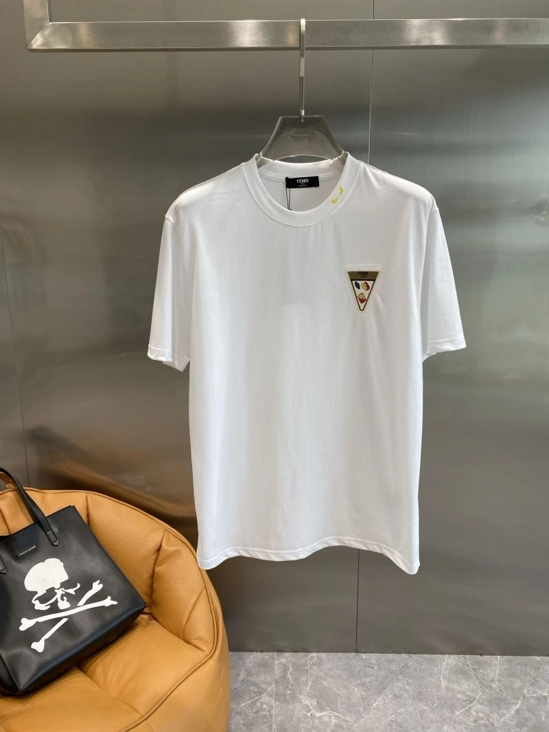 Sporty Fendi T-Shirts 122422