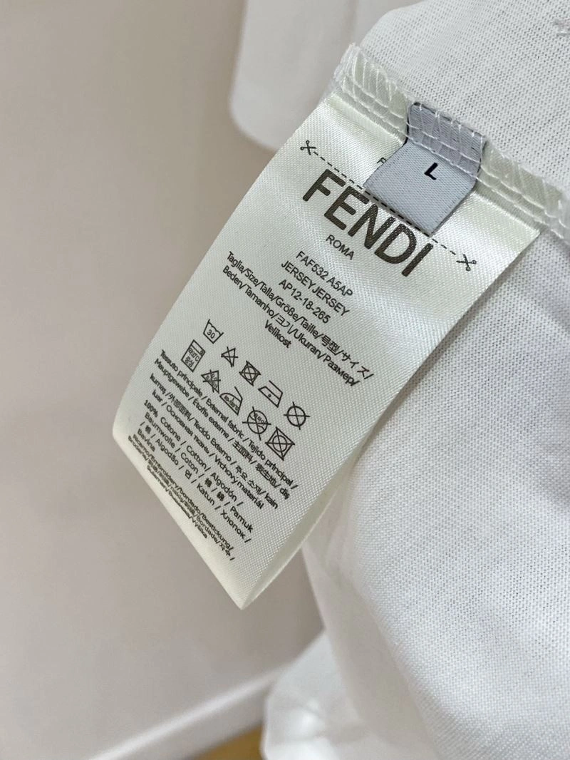 Fendi T-Shirts Compact 122394