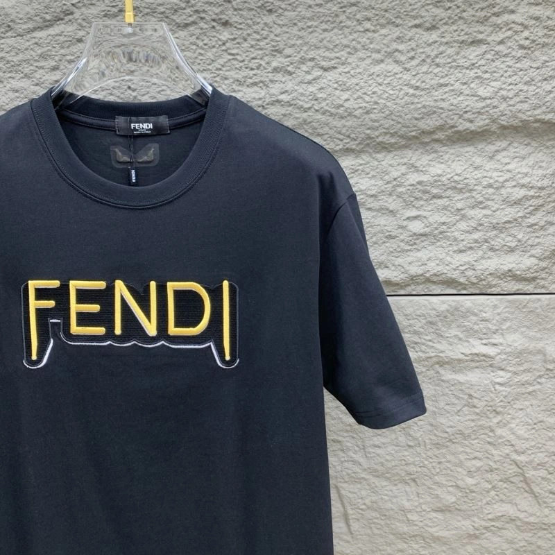 Durable Fendi T-Shirts 122395
