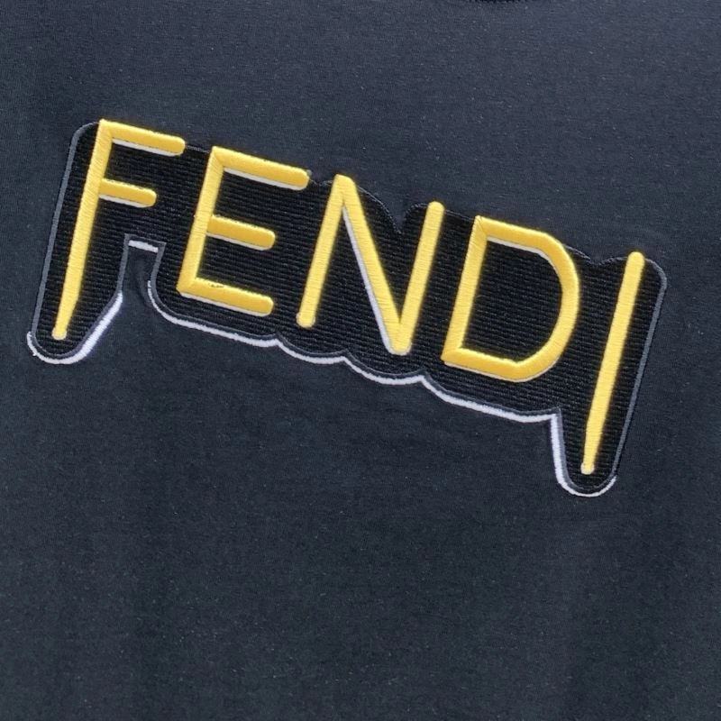 Durable Fendi T-Shirts 122395