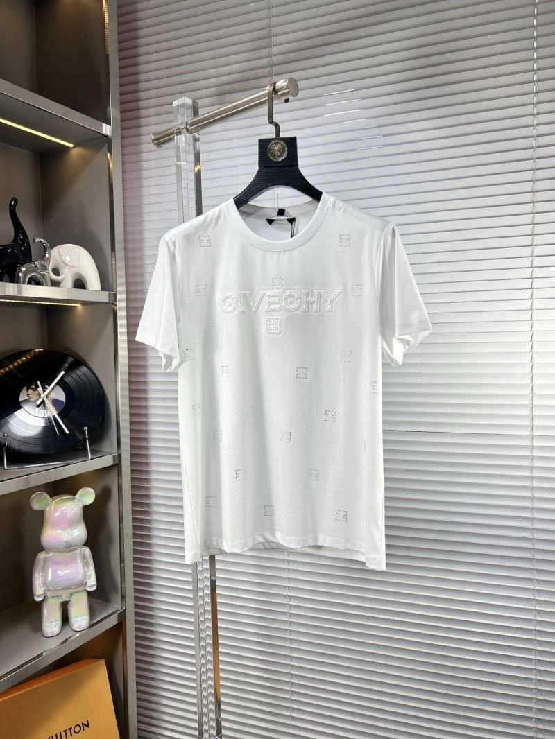 Vibrant Fendi T-Shirts 122380