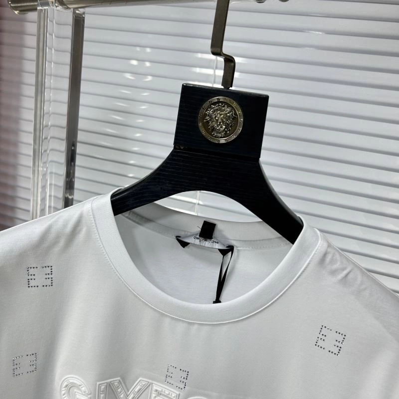 Vibrant Fendi T-Shirts 122380