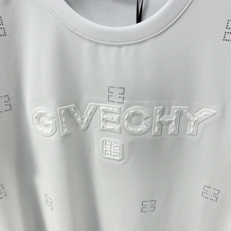 Vibrant Fendi T-Shirts 122380