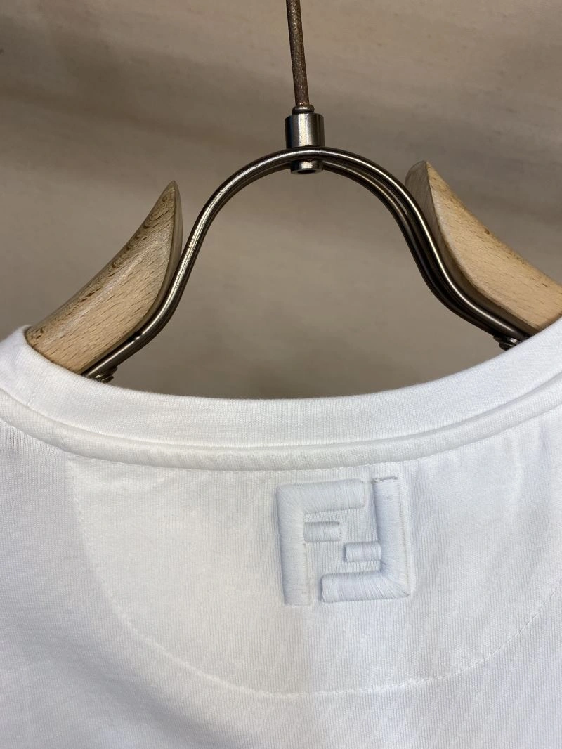 Trendy Fendi T-Shirts 122359