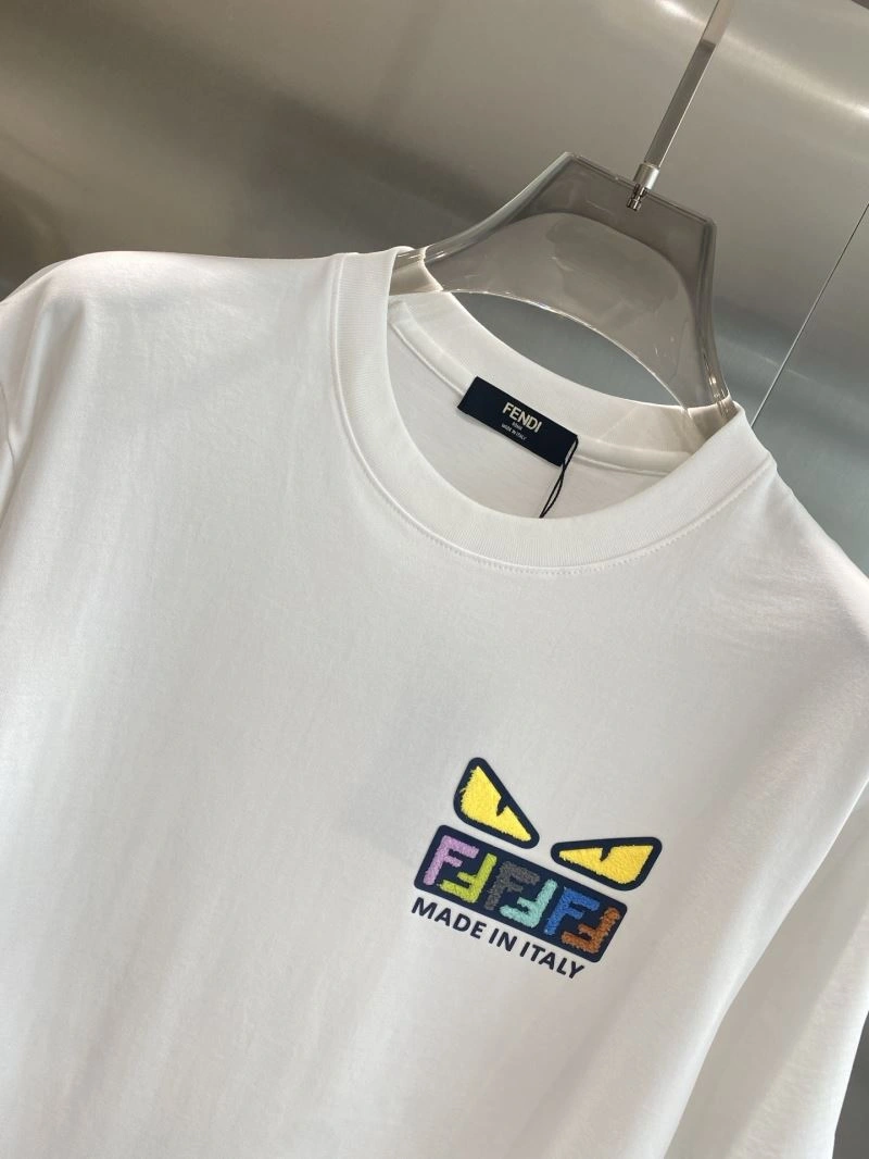 Sustainable Fendi T-Shirts 122350