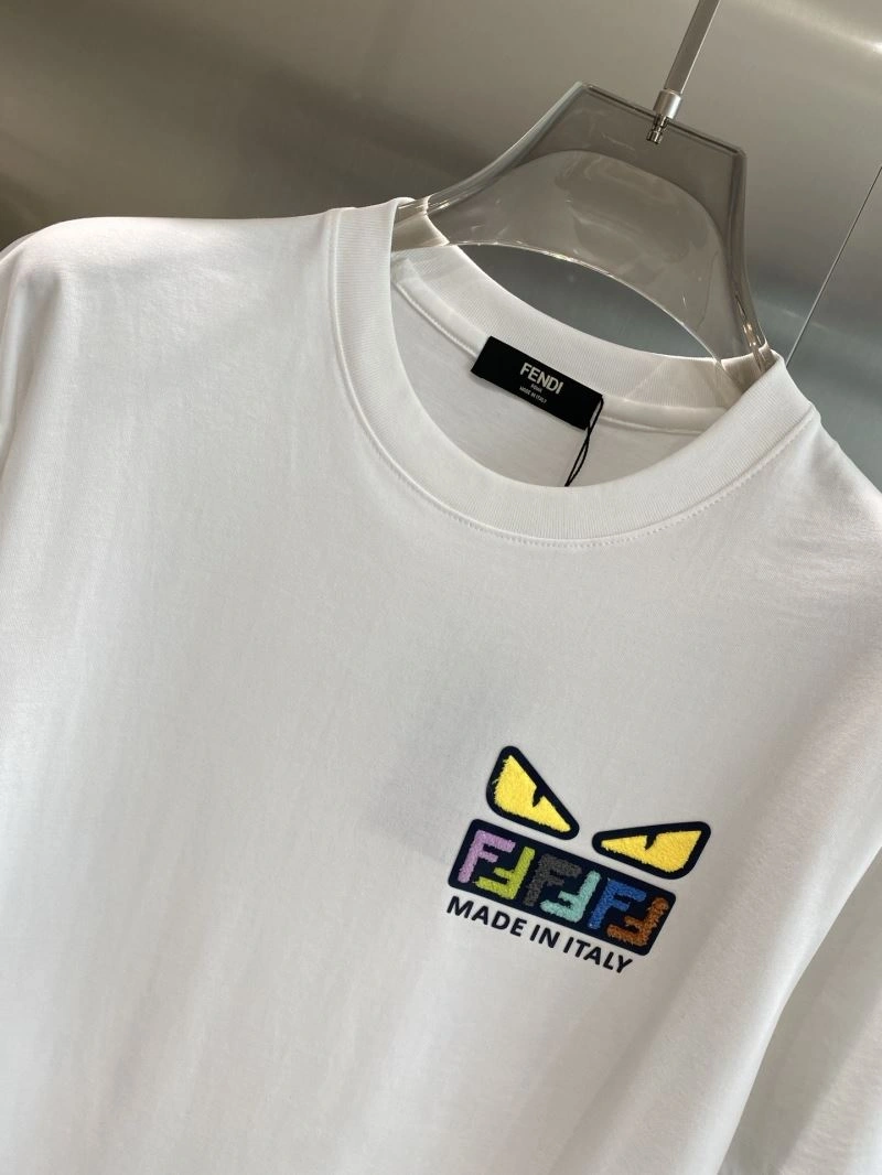 Sustainable Fendi T-Shirts 122350