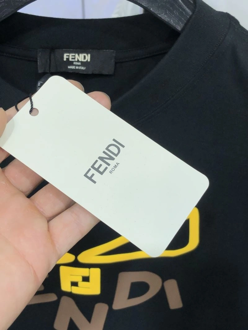 Fendi T-Shirts Original 122353