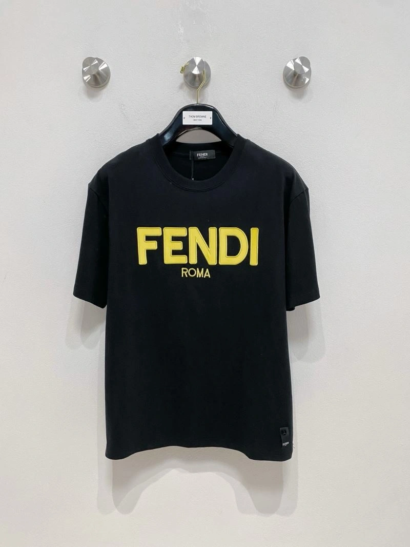 Fendi T-Shirts TimelessDesign 122344
