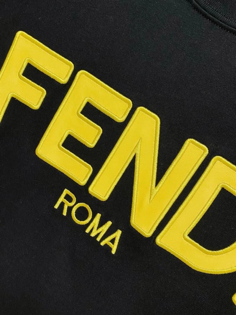 Fendi T-Shirts TimelessDesign 122344