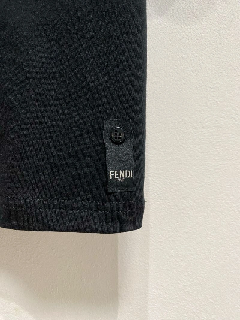 Fendi T-Shirts TimelessDesign 122344