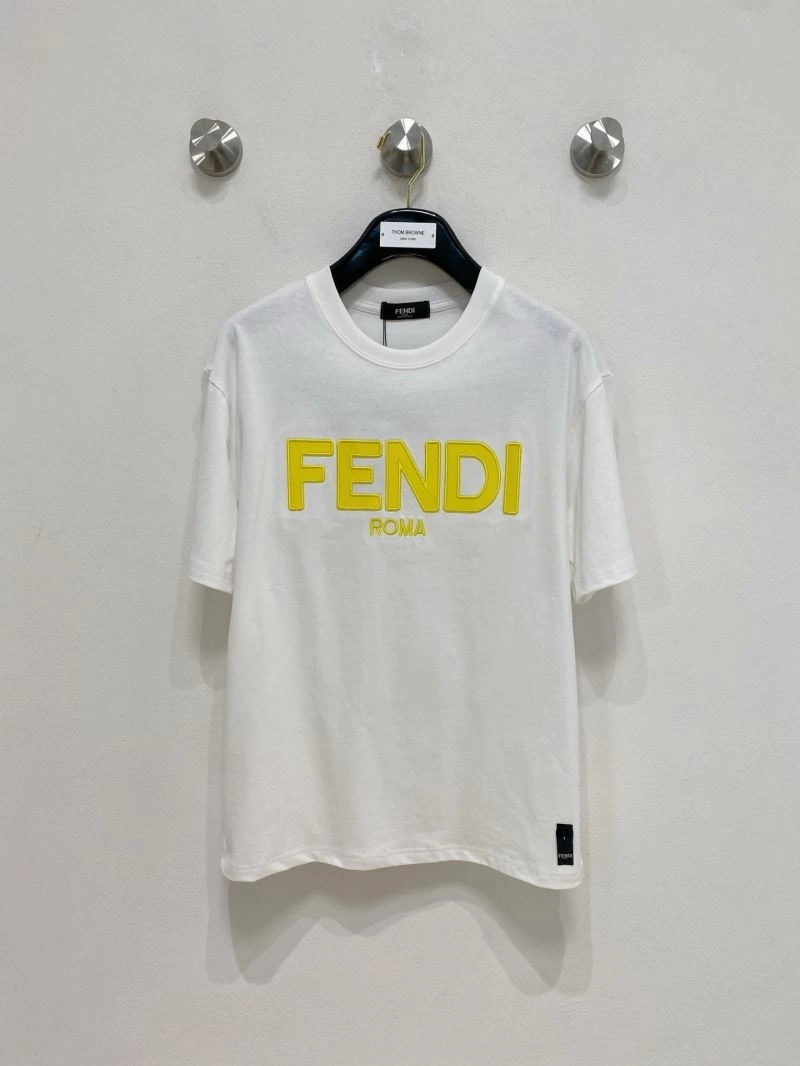 ComfortFit Fendi T-Shirts 122343
