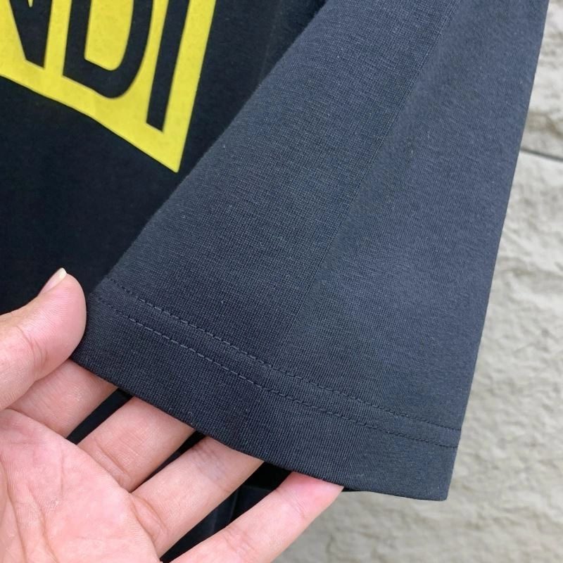 WaterResistant Fendi T-Shirts 122339