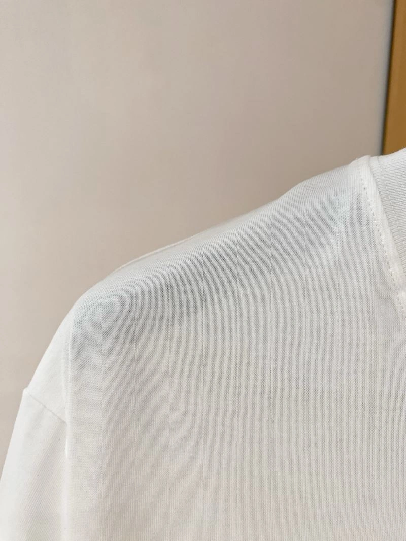 WaterResistant Fendi T-Shirts 122331
