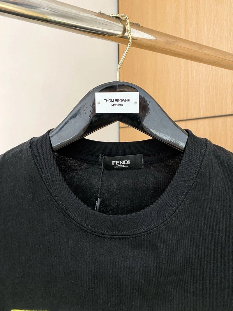 TechFriendly Fendi T-Shirts 122323