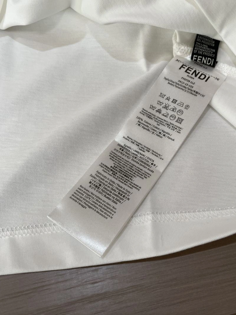 ModernLook Fendi T-Shirts 122315