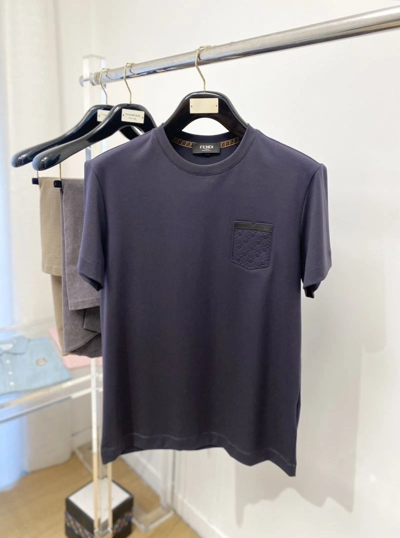 Fendi T-Shirts Comfortable 122324