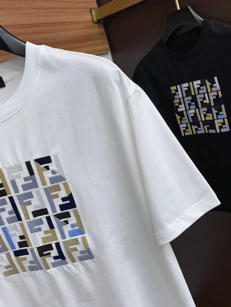 Fendi T-Shirts WellDesigned 122328