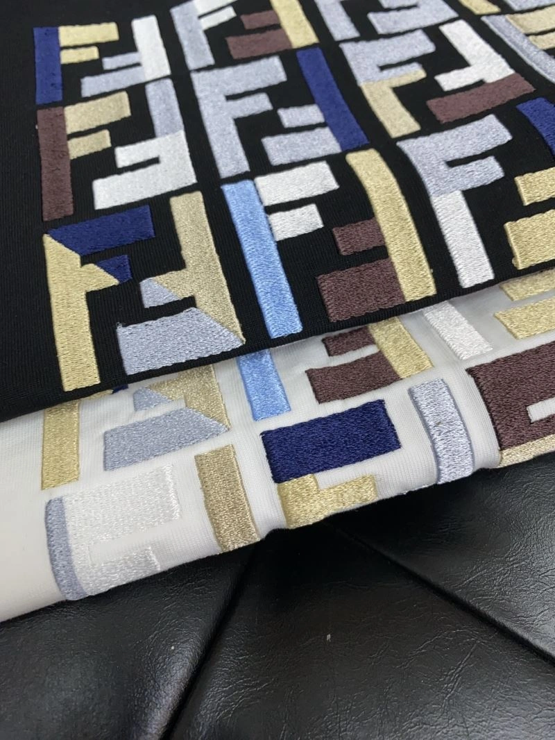 Fendi T-Shirts WellDesigned 122328